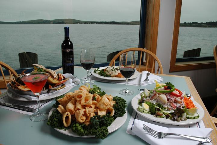 Dining 65 of 85