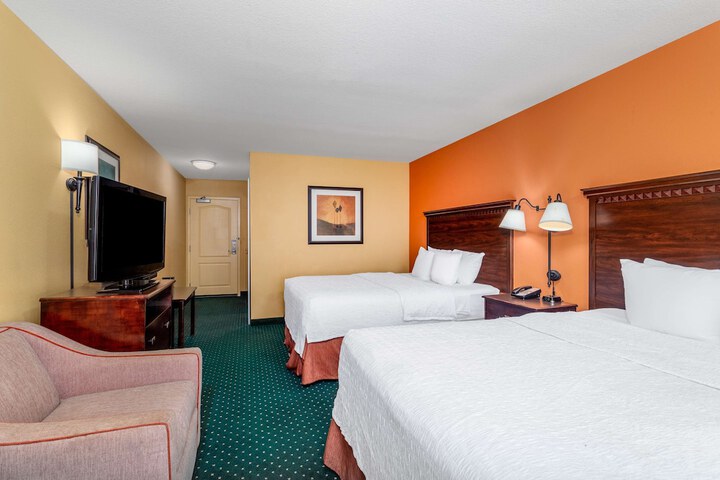 Hampton Inn & Suites Sacramento-Elk Grove Laguna I-5