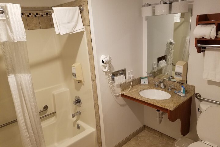 Room 65 of 120