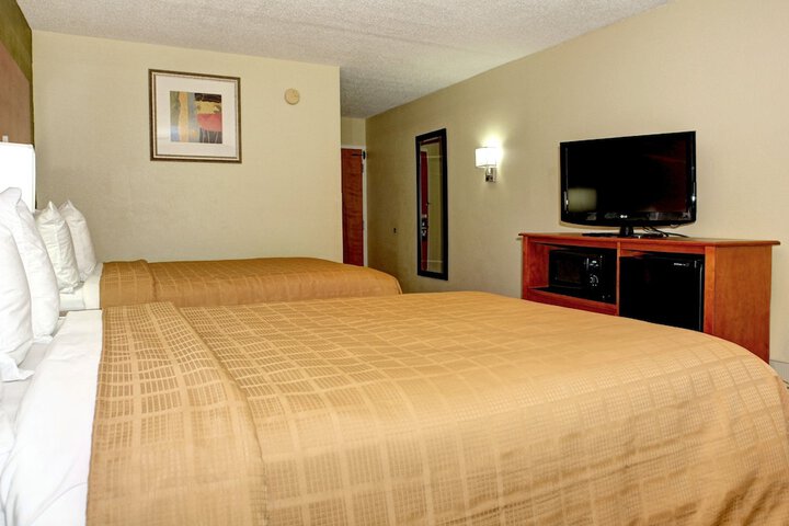 Room 17 of 36