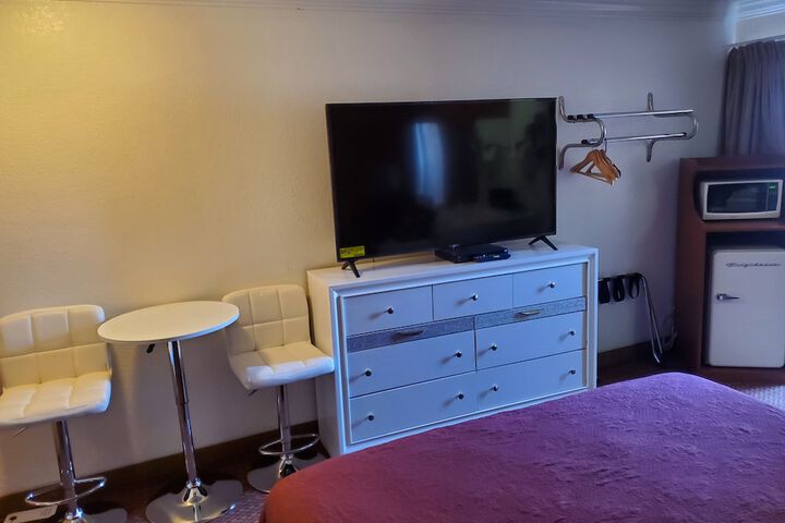 Room 19 of 58