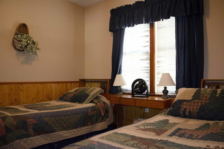 Room 35 of 93