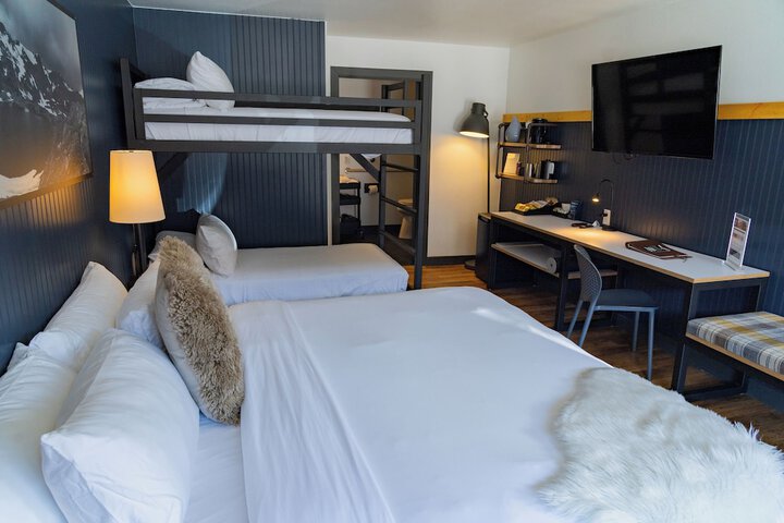 Room 19 of 42