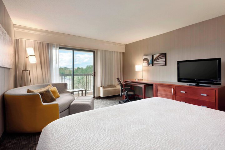 Courtyard by Marriott Akron Fairlawn