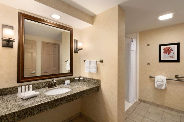 Homewood Suites by Hilton Syracuse / Liverpool