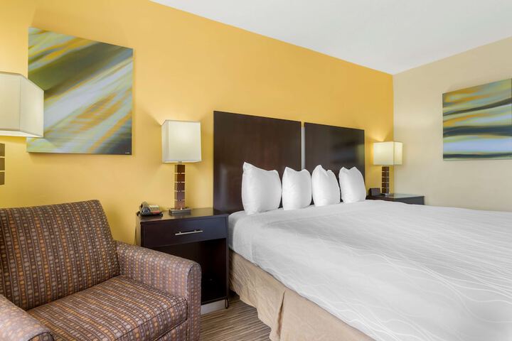 Best Western Plus The Four Corners Inn