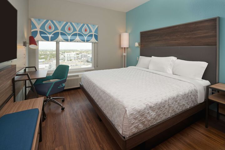 Tru by Hilton Fort Lauderdale Downtown
