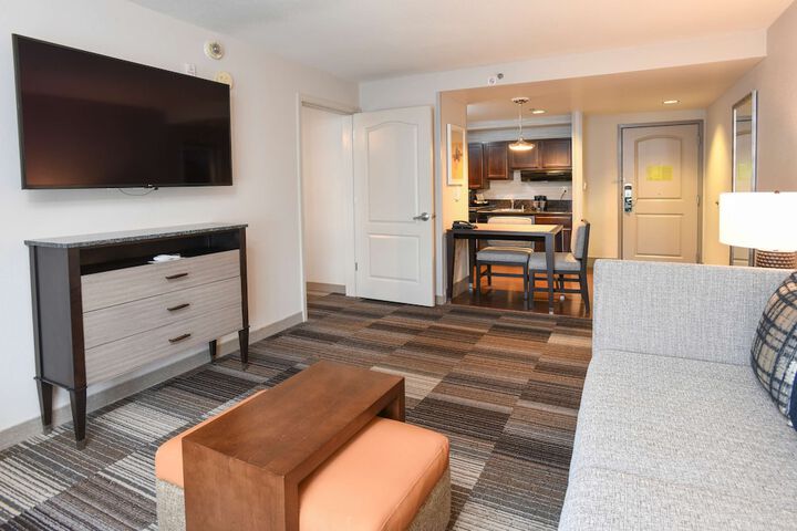 Room 54 of 76