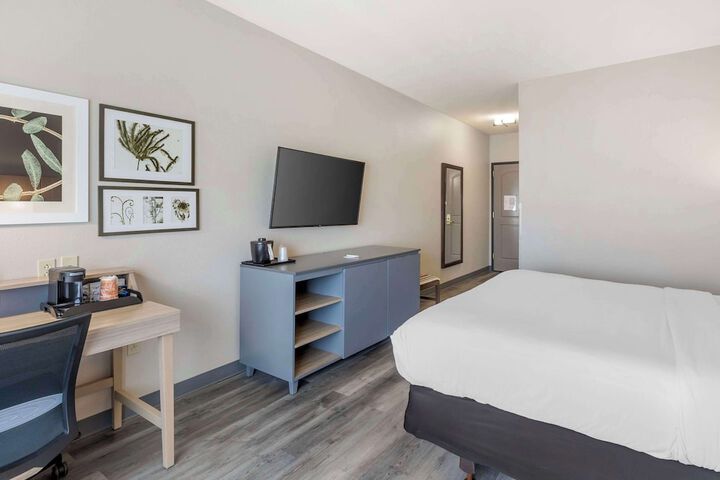Room 13 of 46