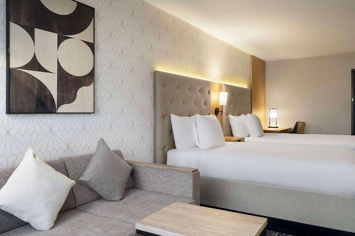 Hyatt Place Kansas City / Overland Park/Metcalf