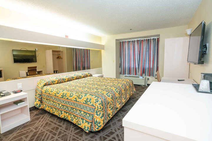 Room 35 of 42