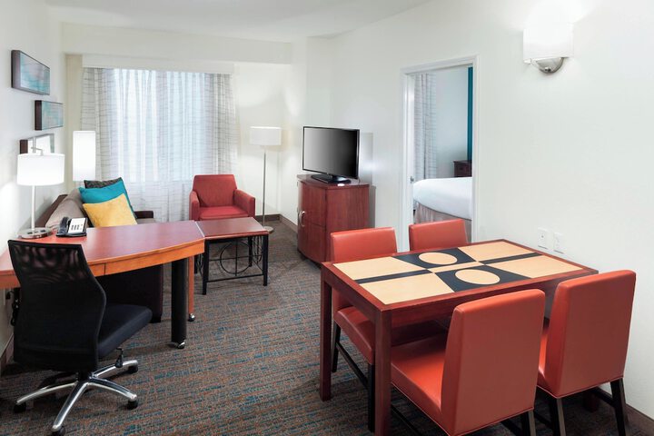 Room 21 of 42