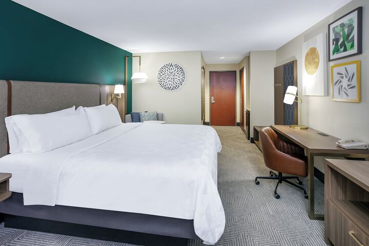 Holiday Inn Quincy East by IHG