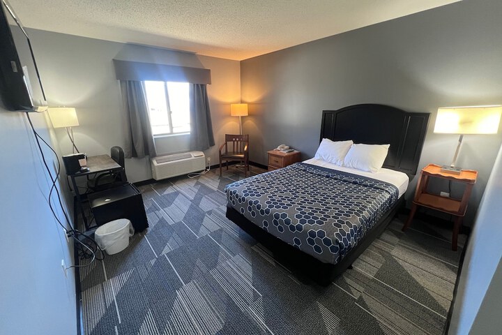 American Inn and Suites Ionia