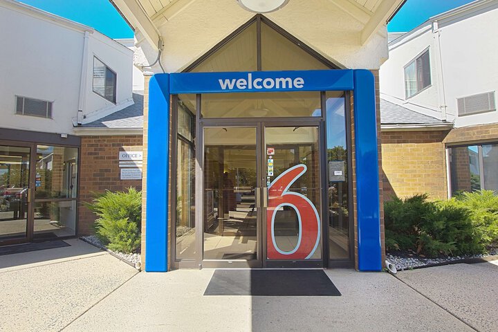 Hotel 3 of 27