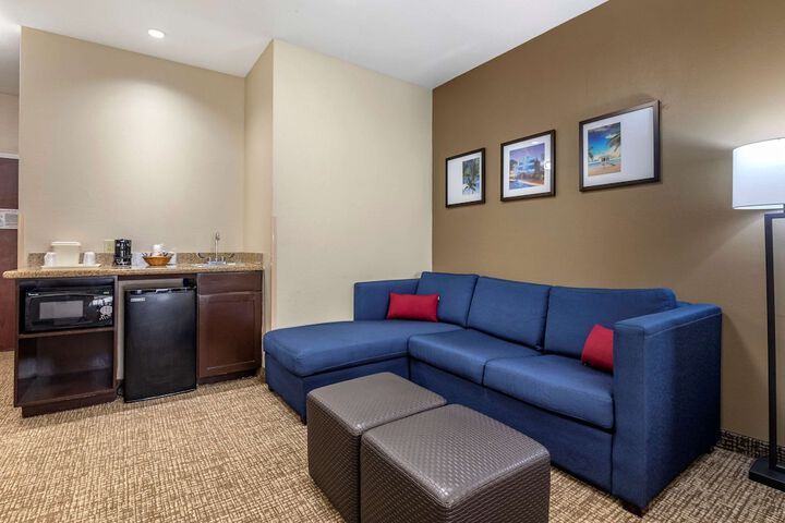 Room 35 of 44