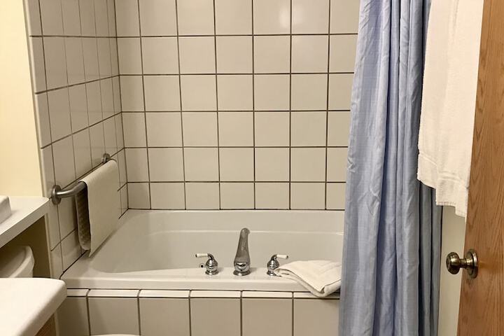 Room 114 of 157