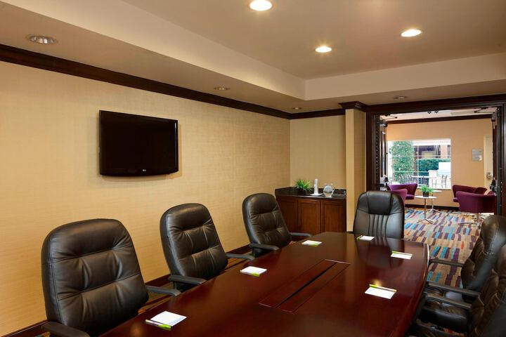 Fairfield Inn & Suites Houston Intercontinental Airport