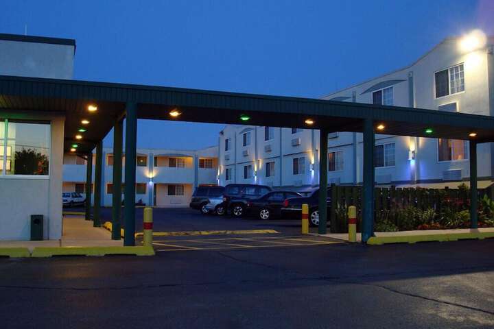 Hotel 7 of 29