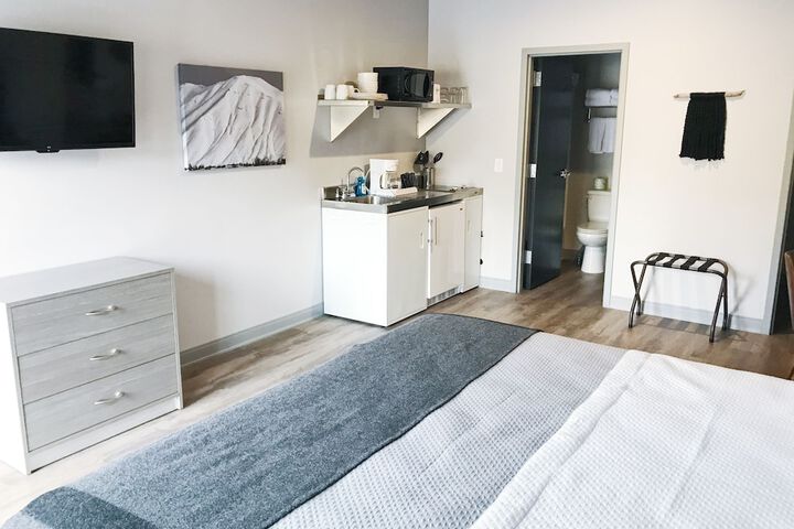 Room 16 of 33