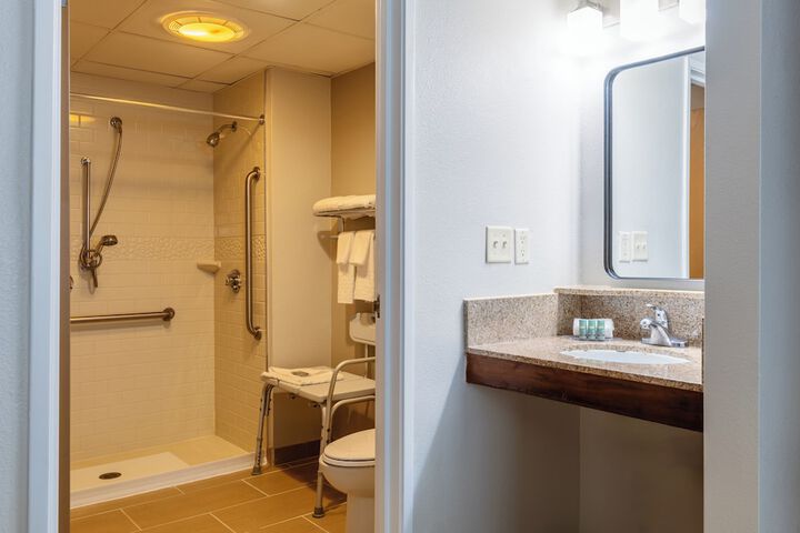 Best Western The Inn at Sharon / Foxboro