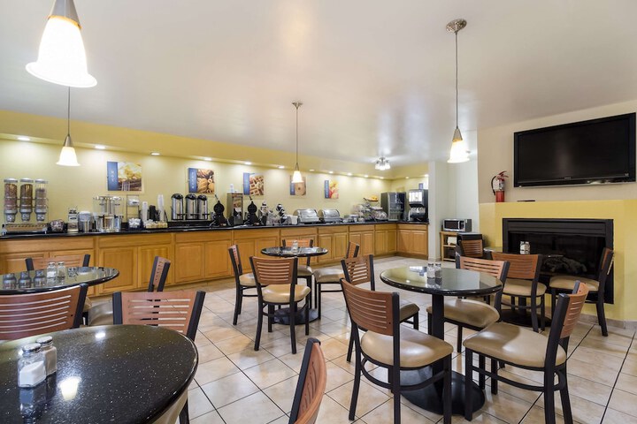 Best Western Braddock Inn