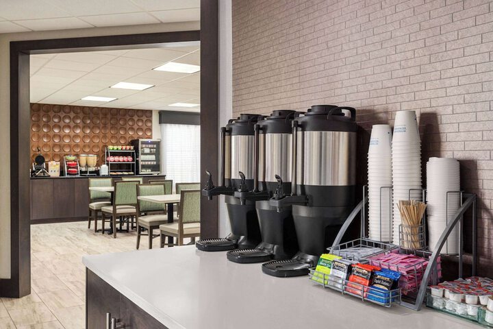 Breakfast/Coffee Service 57 of 75