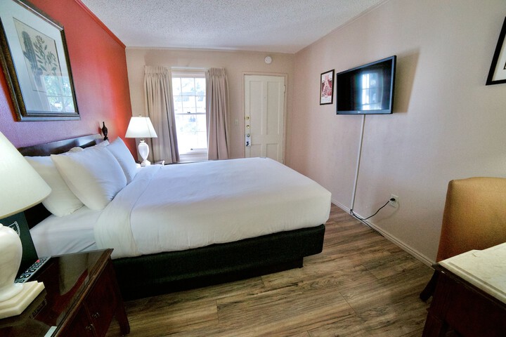 Room 65 of 82