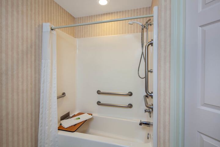 Room 18 of 24