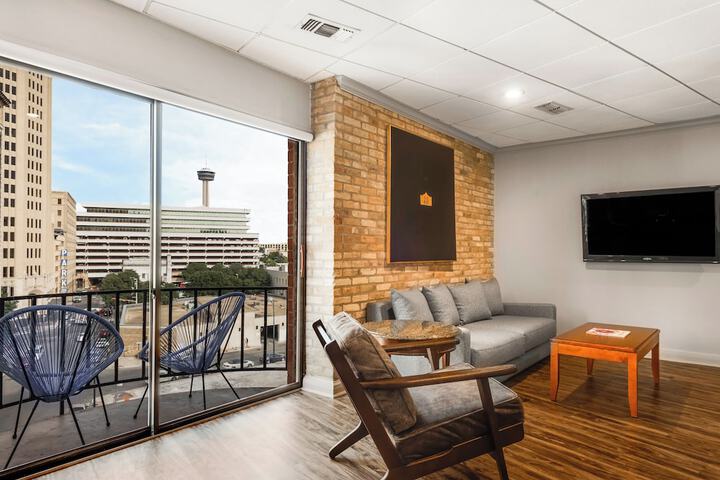 Room 180 of 250