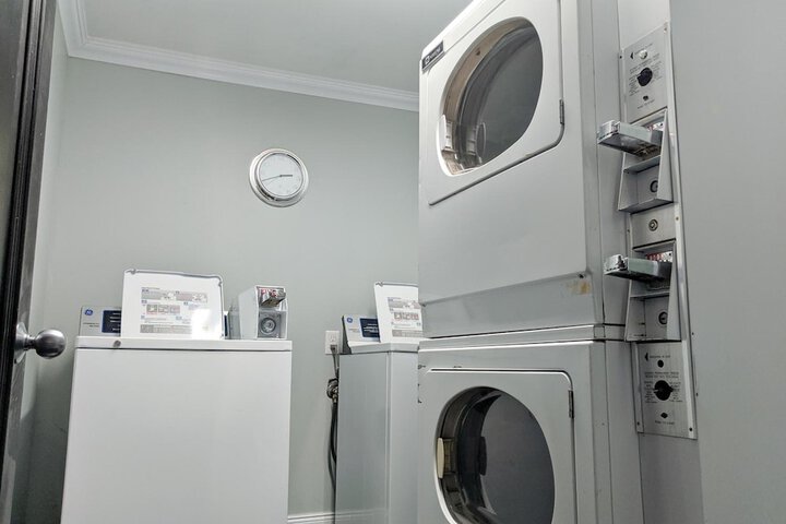 Laundry 20 of 21