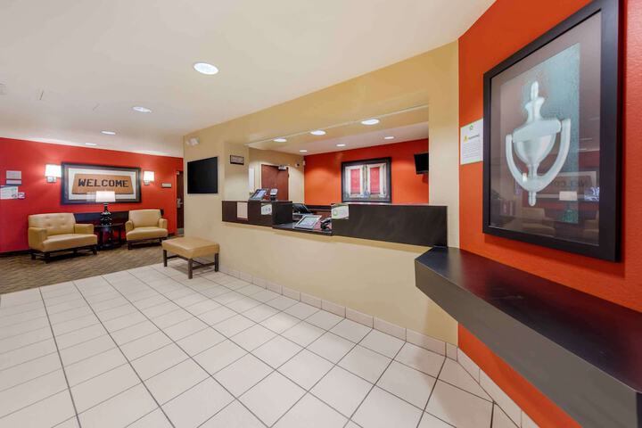Hotel Interior 11 of 27