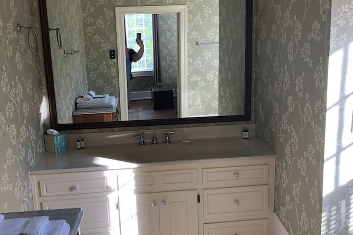 Room 20 of 34