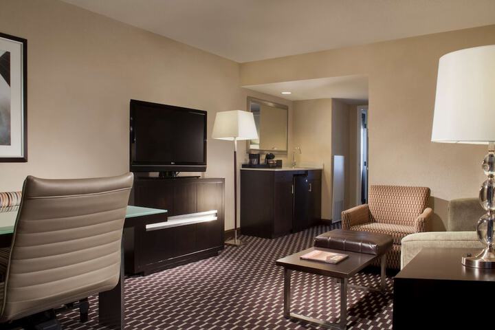 Room 12 of 41