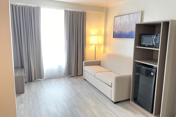 Room 16 of 43