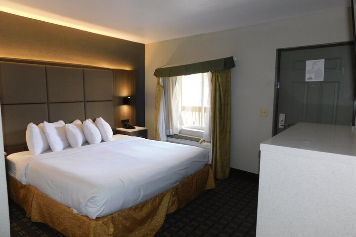 Room 59 of 102