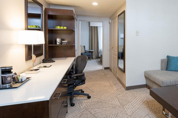 Doubletree by Hilton Pleasant Prairie Kenosha