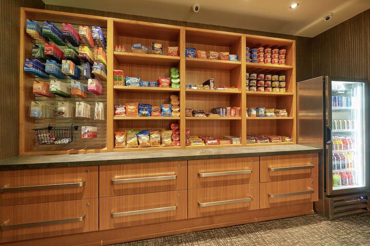 DoubleTree by Hilton Akron Fairlawn