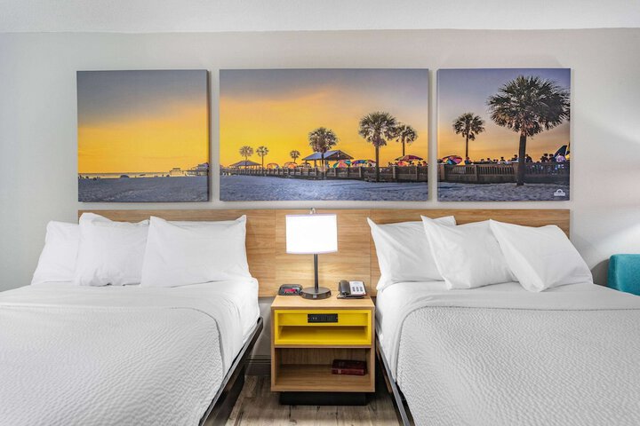 Room 14 of 27
