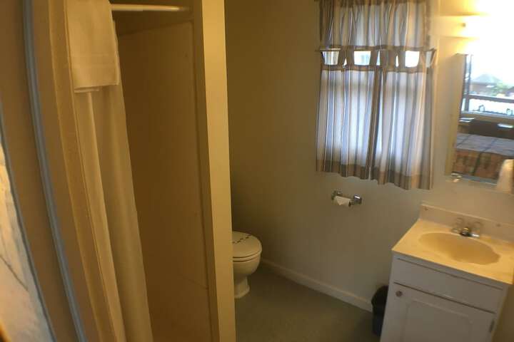 Room 16 of 30