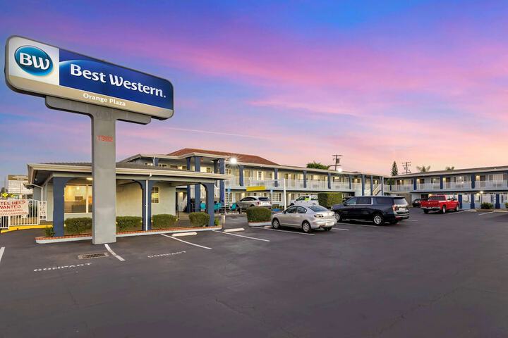 Best Western Orange Plaza