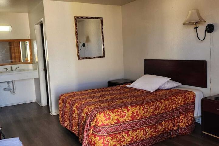 Room 5 of 21