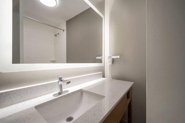 Days Inn by Wyndham Anderson
