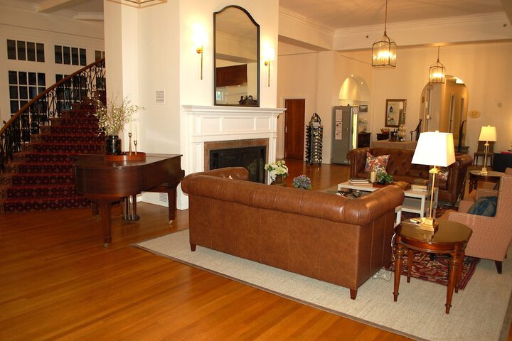 Hotel Interior 17 of 60
