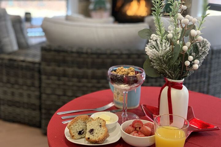 Breakfast/Coffee Service 68 of 73