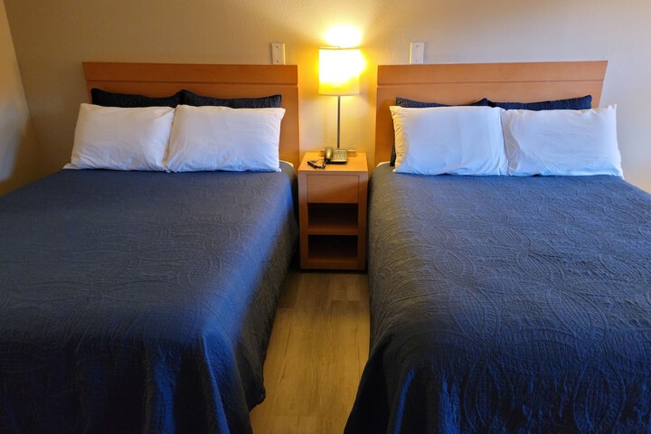 Room 39 of 48