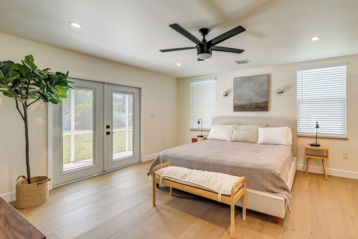 Naples Duplex Home w / Private Pool & Lanai!