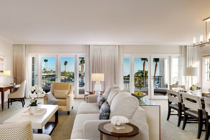 Balboa Bay Resort