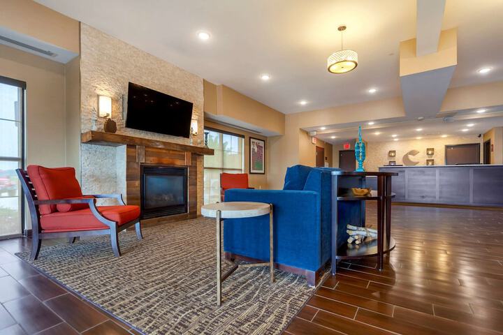Hotel Interior 11 of 40