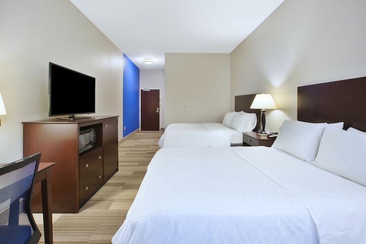 Room 32 of 44